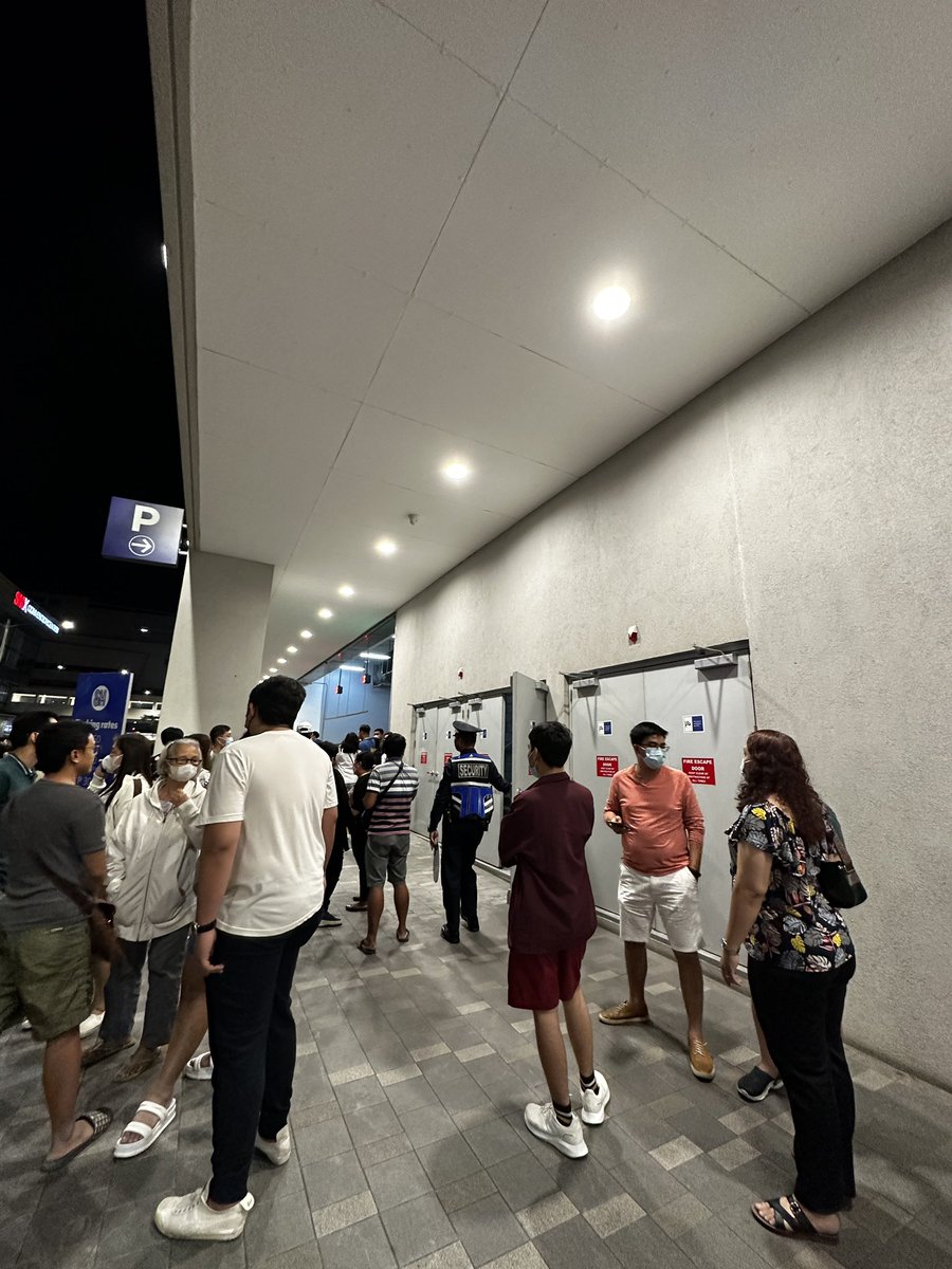 was so close to check out then they announced code 1000, asking all customers to exit the building IMMEDIATELY. we went through the emergency route and out the fire exit. no fire trucks outside. no idea what’s happening here at ikea moa.