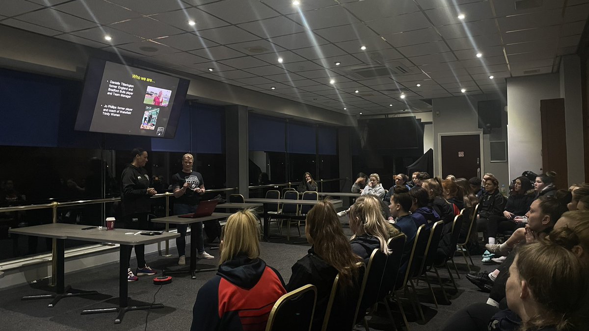 FevRoversRLFC's tweet photo. Last night Rovers Women and the U19s had a visit from Jo Phillips and Dani Titterington from @stateofmindsprt to talk about mental well-being and how that can impact performance! 🧠 https://t.co/rsH6w9ftD6
