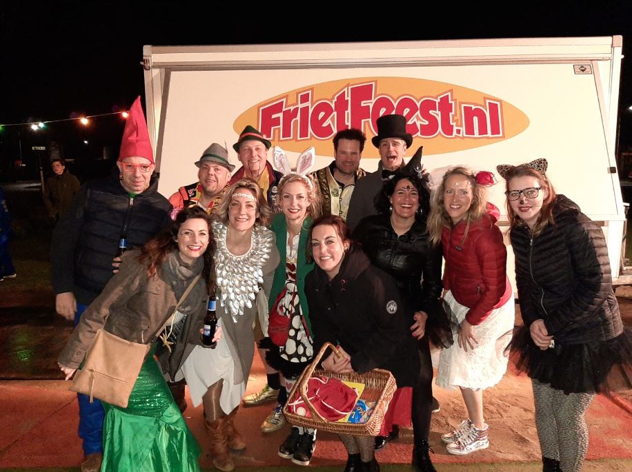 Met carnaval 2020 kwam CVGKMW als SPROOKJESFIGUREN de feesttent binnen... 
Hoe dit jaar? Surprise!
Zorg dat je er ook bij bent morgenavond in de Feesttent van <a href="/Nachtgravers/">C.V. De Nachtgravers</a> !
Tot morgenvanavond!!!!