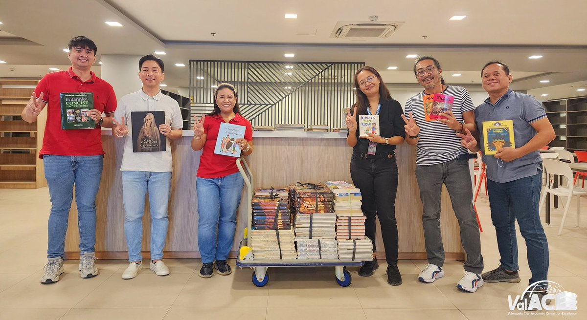 valcitylibrary's tweet photo. Maraming salamat po sa inyong pagsuporta sa ating Aklatan, 9th City Council of Valenzuela!
#BirthdayBookDrive #ValenzuelaCityLibrary #ValACE https://t.co/pzzXXNqyGy