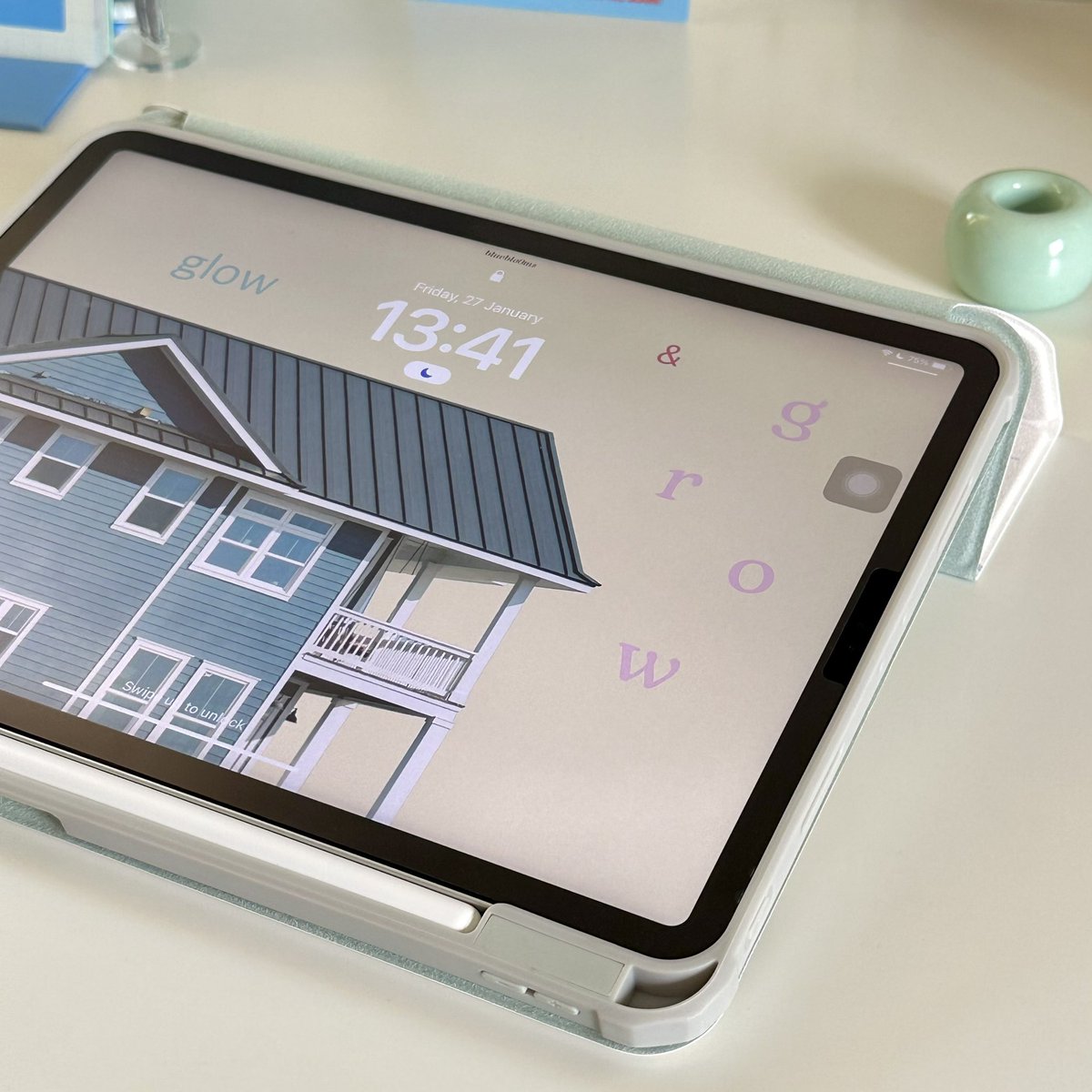 blueblo0ms's tweet image. เคสไอแพดใหม่น่ารักมาก 🛋️🦮🐾