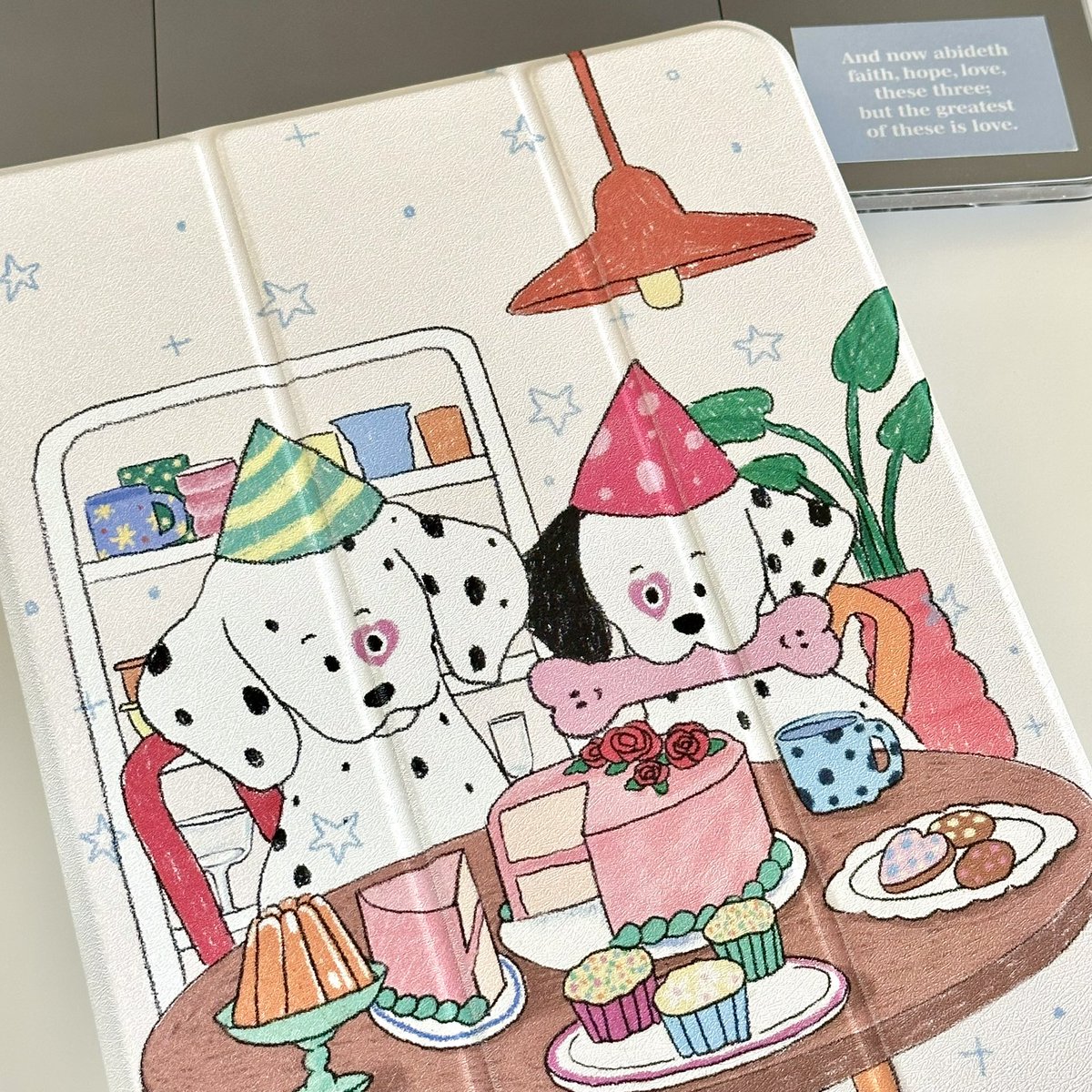 blueblo0ms's tweet image. เคสไอแพดใหม่น่ารักมาก 🛋️🦮🐾