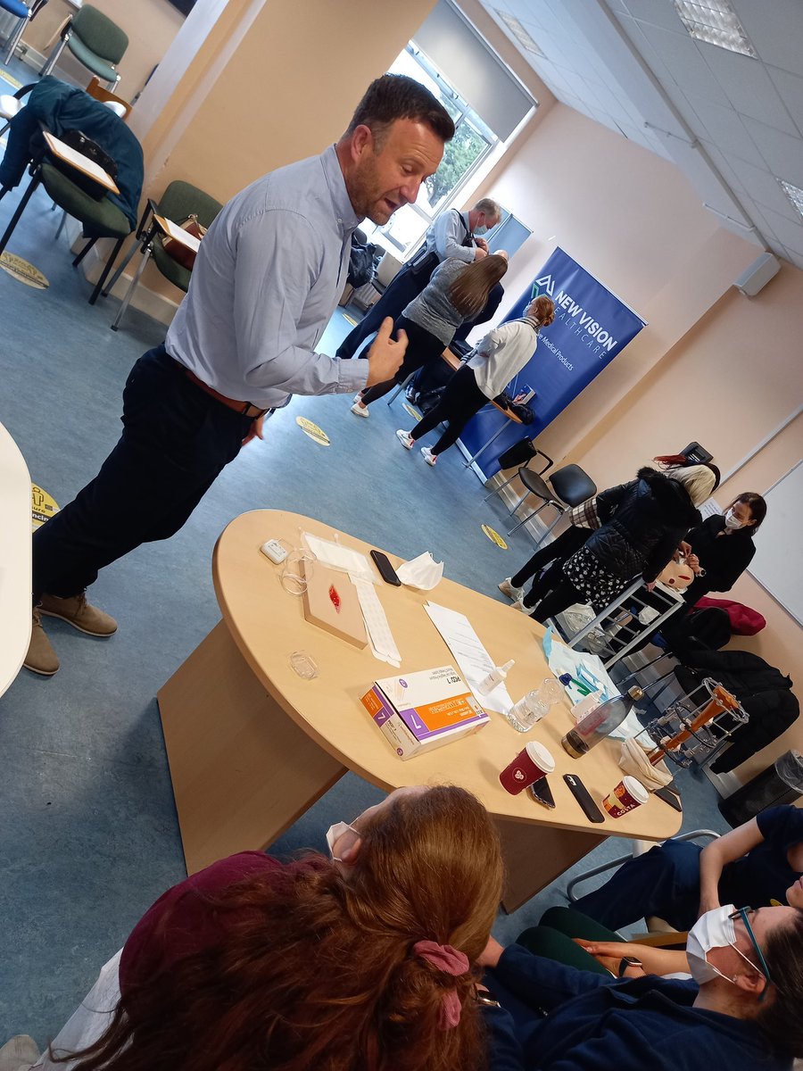 oshelly687's tweet photo. Skills workshop in progress on the orthopaedic foundation programme #UHL #PICO #electramed #promedics #nurseeducation https://t.co/A5oz1kInUh