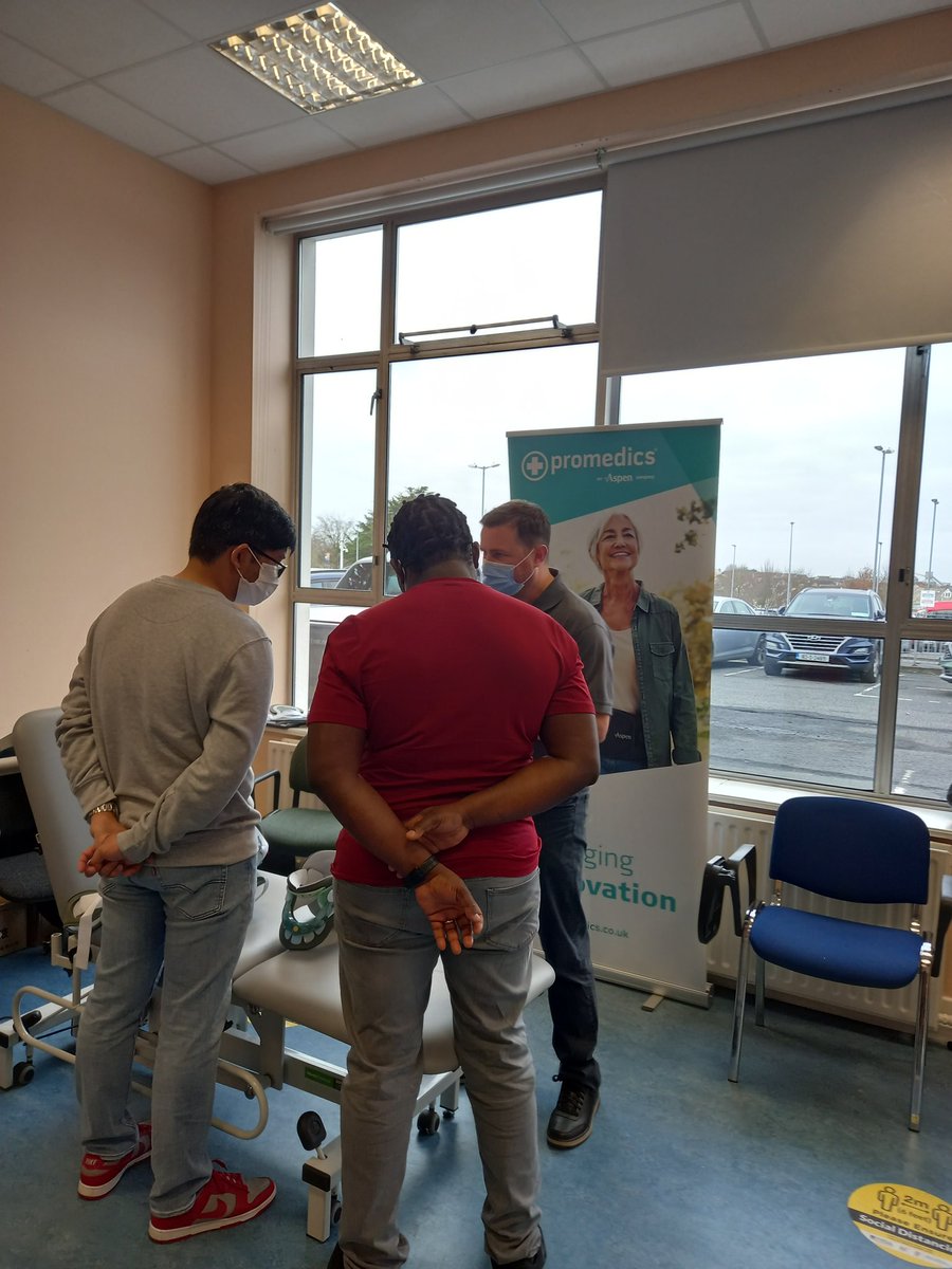 oshelly687's tweet photo. Skills workshop in progress on the orthopaedic foundation programme #UHL #PICO #electramed #promedics #nurseeducation https://t.co/A5oz1kInUh