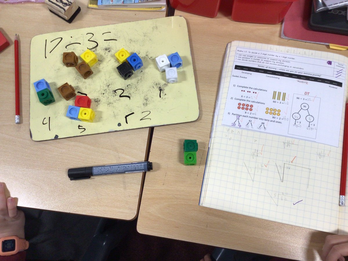 WooldenHill's tweet photo. Year 3 have been using concrete resources to help enhance their understanding of division using remainders. ➗➗ #DSATMaths #division https://t.co/3FkhObvgtz