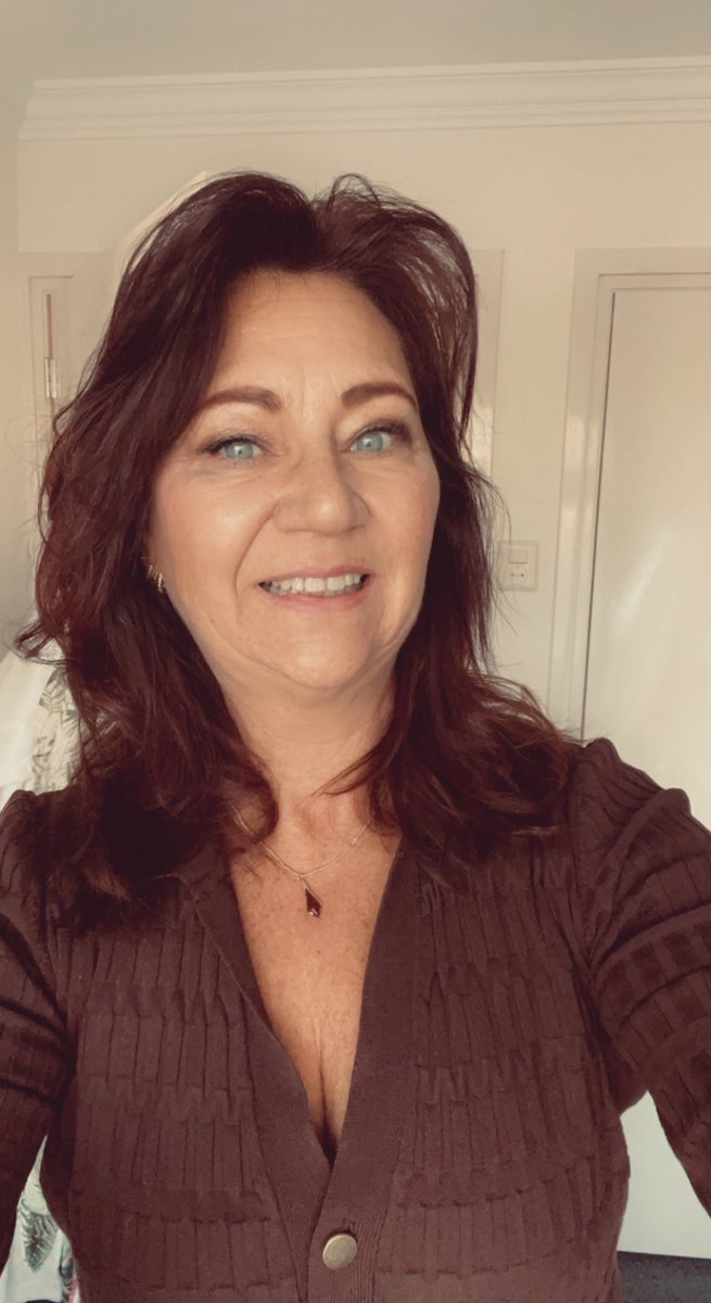 Helona69's tweet photo. We worden ouder
Krijgen wat rimpels 
Maar ben nog niet ontevreden 
#vrijdag27e
#geenfotoshopditkeer https://t.co/TV1SH0lggv
