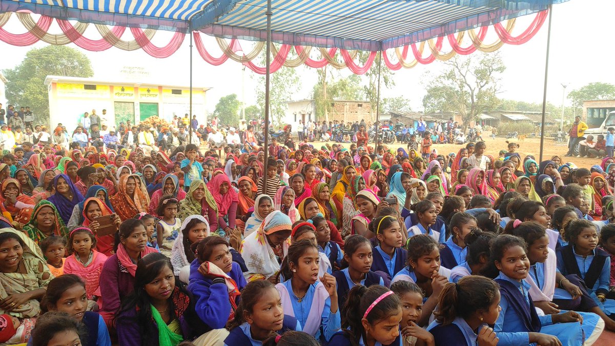 MlaShivnarayan's tweet photo. *45 लाख की लागत का उप स्वास्थ्य केन्द्र एवं  सी,एच,ओ,आवास निर्माण का किया गया भूमिपूजन* https://t.co/rcDCTrUZUQ