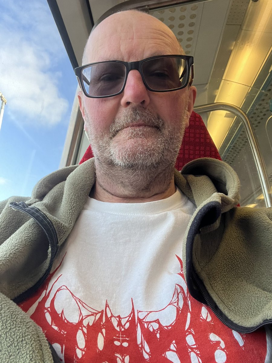 KimWint39346108's tweet photo. Off too Bournemouth today for gig #supportundergroundmetal https://t.co/TrS7cJfnU7