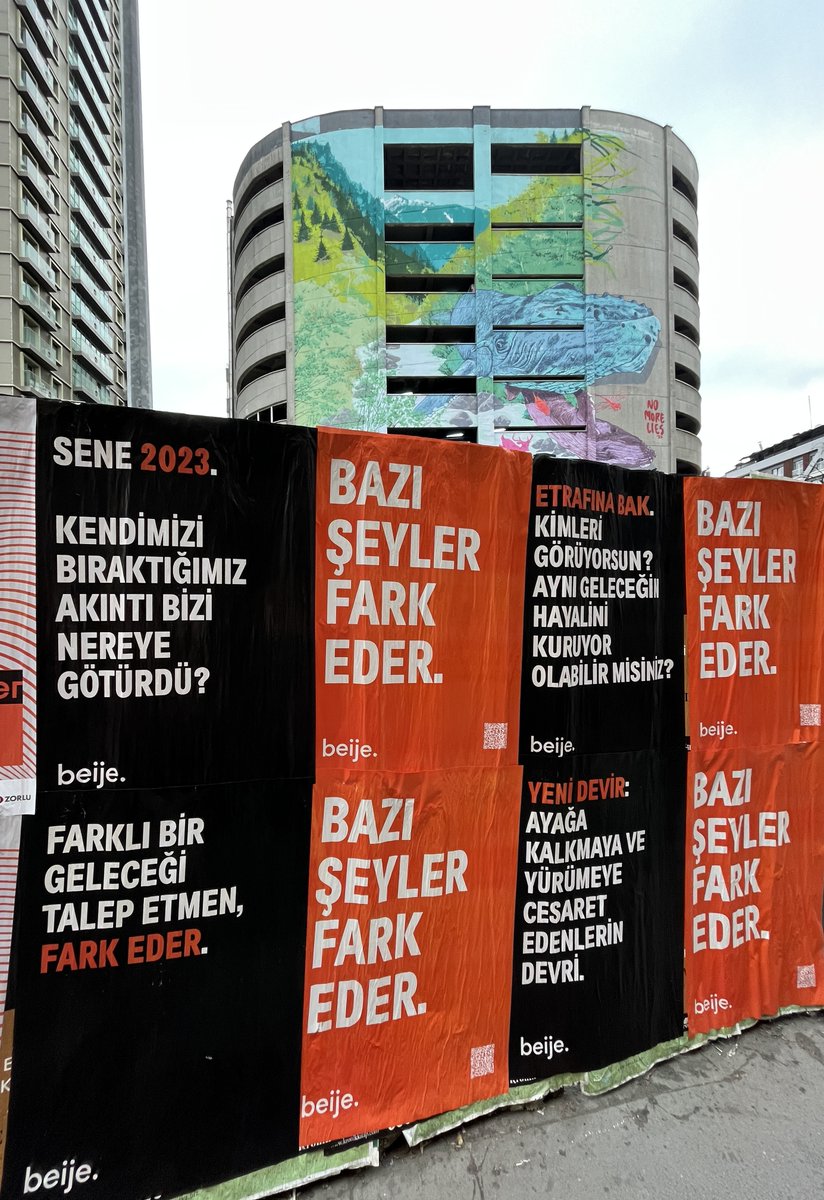beijewomen's tweet photo. Manifestomuz sokakta! 🙌 Bu aralar seninle İstanbul'da her an sokaklarda karşılaşabiliriz. Manifesto afişlerimize rastlarsan, sosyal medya hesaplarında paylaşarak destek olabilirsin. #farkeder https://t.co/O91YUX2B4U