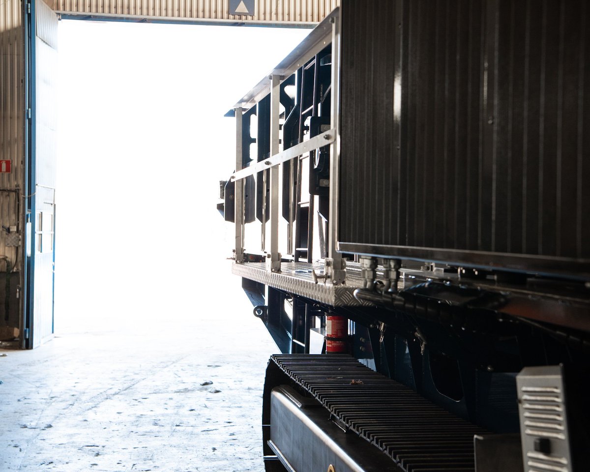 IQRsystems's tweet image. Always ready.
⁣
⁣Read more
iqr.se/en/fh1800-craw…

Läs mer  iqr.se/fh1800-crawler
⁣
 #hammermill #woodwaste  #recyclingequipment #wastesolutions #recyclingmachine #wasterecycling  #mobilecrushing #krossverk #wastetoenergy #recyclingsolutions #energyfromwaste #smartrecycling