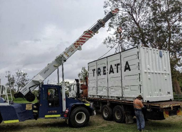 SynergenMet's tweet photo. This is how you move our mobile #PFAS #remediation technology onto the back of a truck. This mobility means we can work directly in a range of different landscapes. All part of our process of destroying PFAS.
#Cleantech #greentech #pfassolution #pfasdestruction # https://t.co/hacazfQ6SV