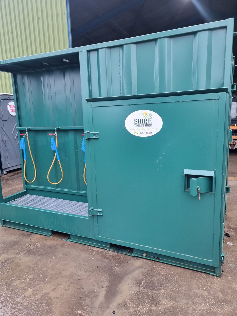 ShireToilet's tweet image. Are your sites defrosting and getting muddy? Please see below our 10x8 utility pods which consist of a smoking shelter, 3 person boot wash, 1000l water cube with pump and small storage unit, perfect for sites this time of year! 
#constructionuk #4in1 #utility #nationwide #shire