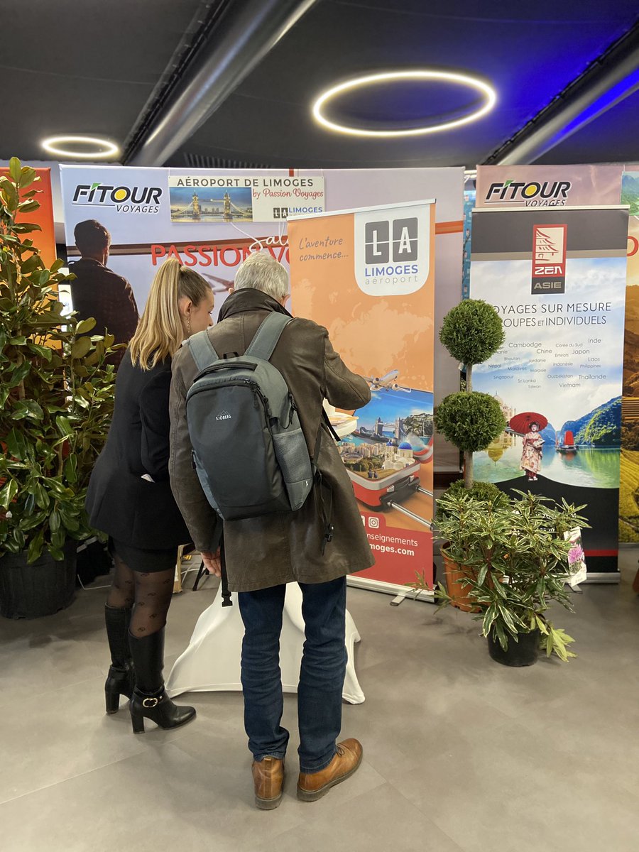 AeroportLimoges's tweet photo. ✈️ En direct du Salon Passion Voyages de @FitourVoyages au @CGRBrive pour présenter nos prochaines destinations 2023. N’hésitez pas à venir nous rendre visite !! 😎#Voyage #brive #fitour #aeroport #limoges https://t.co/KanW2pqhkW