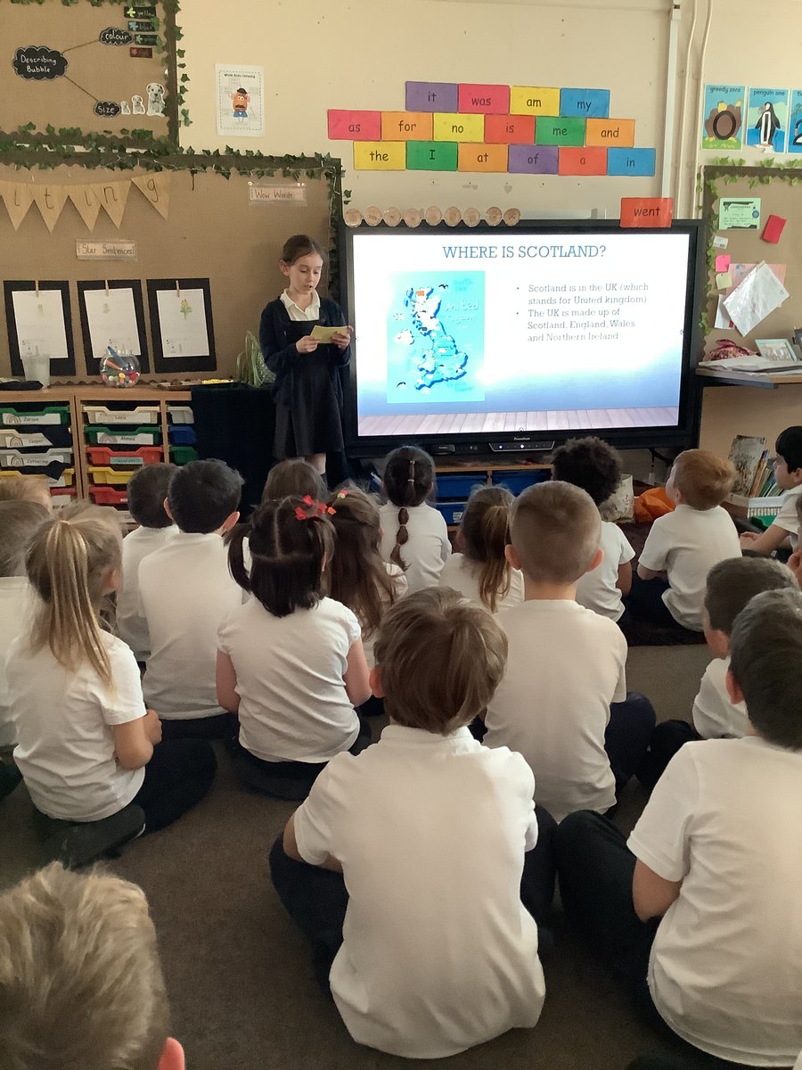 MrsMacaulayCPS's tweet photo. Primary 1 enjoyed presentations all about Scotland from some Primary 4 pupils. Thank you Primary 4! @misspurvisCPS @MissMorrisCPS @carmondean_ps https://t.co/zeP6Ri2Yrw