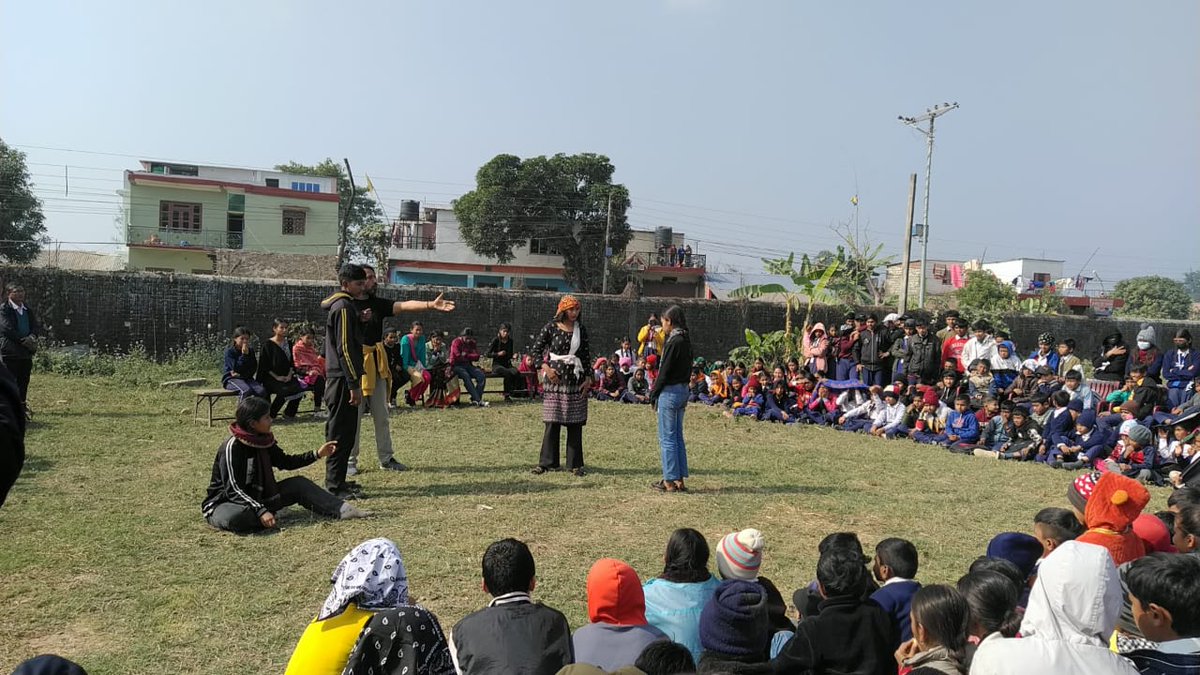 विद्यालयहरूमा शिल्पीको काम । रङ्गमञ्च र शिक्षाको सहयात्रा ।
#theatreineducation #devdaha #lumbini