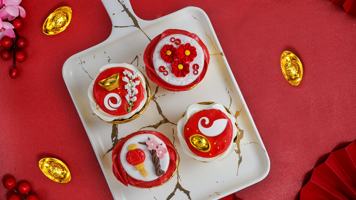 It's time to eat the delicious last batch of #LunarNewYear 🍮