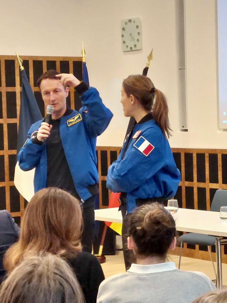 Adenot Sophie (@soph_astro) on Twitter photo Immense honneur d’être aux côtés de l’astronaute 🇩🇪 de l’<a href="/ESA/">European Space Agency</a> <a href="/astro_matthias/">Matthias Maurer</a>, pour célébrer l’amitié franco-allemande 🇫🇷 🇩🇪 et partager notre passion pour l’exploration spatiale 🪐 🛰️ ! Immense honneur d’être aux côtés de l’astronaute 🇩🇪 de l’<a href="/ESA/">European Space Agency</a> <a href="/astro_matthias/">Matthias Maurer</a>, pour célébrer l’amitié franco-allemande 🇫🇷 🇩🇪 et partager notre passion pour l’exploration spatiale 🪐 🛰️ !
