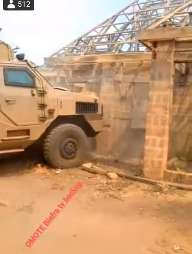 #Nigerian #Army Invades #Anambra Community, Uli, #Biafraland Burns Several Houses As Residents Flee  
<a href="/real_IpobDOS/">Directorate Of State (DOS)</a>
 <a href="/EUinNigeria/">EU in Nigeria 🇪🇺🇳🇬</a>
 <a href="/mfa_russia/">MFA Russia 🇷🇺</a>
<a href="/CanHCNigeria/">Canada in Nigeria</a>
 <a href="/Europarl_EN/">European Parliament</a>
 <a href="/Catalonia_EU/">Catalan Gov. EU</a>
 <a href="/StateDept/">Department of State</a>
 bit.ly/3Rc0eU8