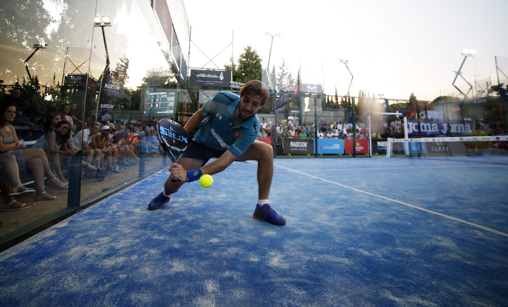 PadelTips's tweet image. La Chiquita: una de las formas de robar la red en pádel.

padelgood.com/chiquita-una-f…