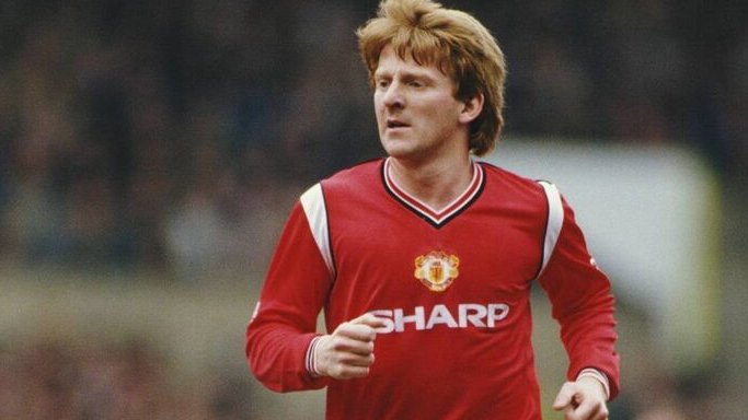 Happy Birthday today to former midfielder Gordon Strachan              