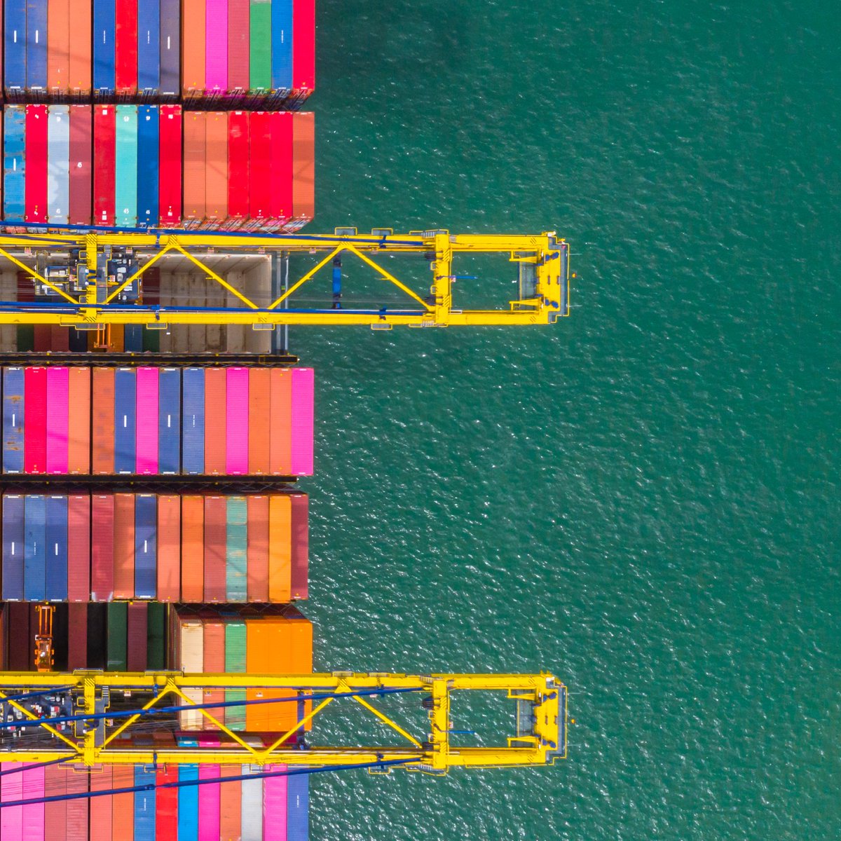 EliteUniversal1's tweet photo. We offer customs clearance at all major UK ports to ensure your cargo moves smoothly and efficiently.
To start your journey give us a call at +44 (0) 1394 799055.
#EliteUniversal #Cargo #Transport #OceanFreight #RoadFreight #AirFreight #Warehousing #Logistics #FreightForwarding https://t.co/RgI5b4Y2v0