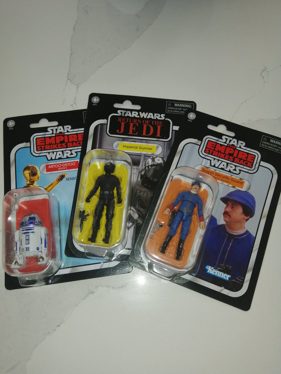 A great package received from Game.. Hits my OT fetish and at a knocked down £7.99 each.. Bargain #StarWars #TheVintageCollection