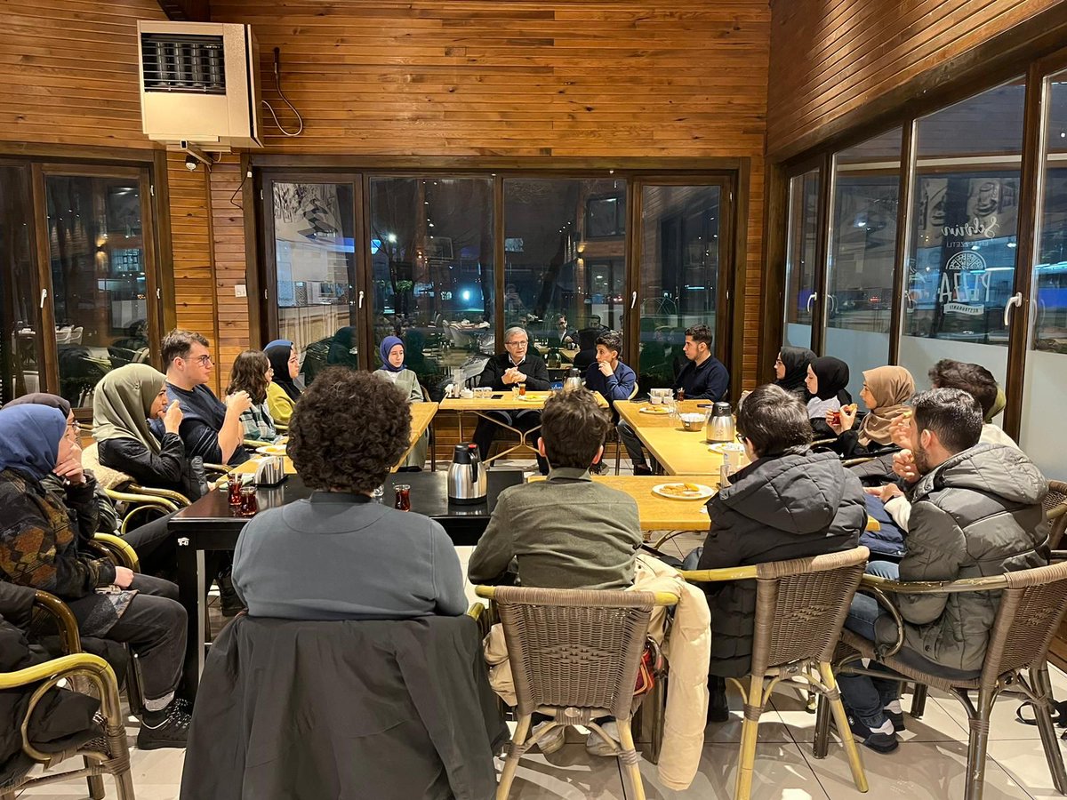 Prof. Dr. Hasan Salih Sağlam hocamızla "Yurt İçinde Hekimlik Söyleşileri" etkinliğimizi gerçekleştirdik.

#sihat #sakaryasihat #sakaryaüniversitesi #seah