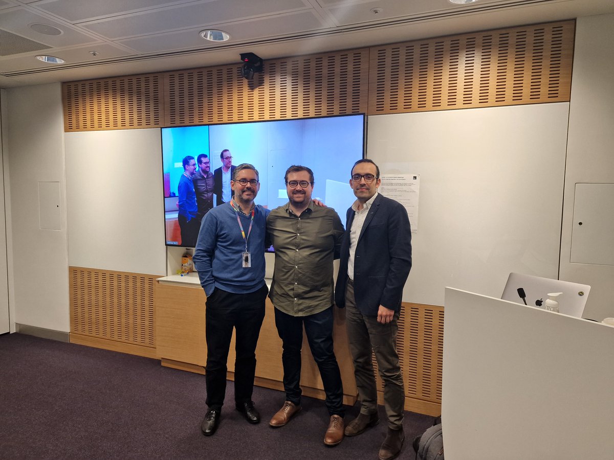 AnastasiouLab's tweet image. ...and here is the first author, Frederick Clasen, between his PhD advisors, having just presented his brilliant work before his thesis defence! Great job and thank you and @SaeedShoaie  for being such great colleagues!