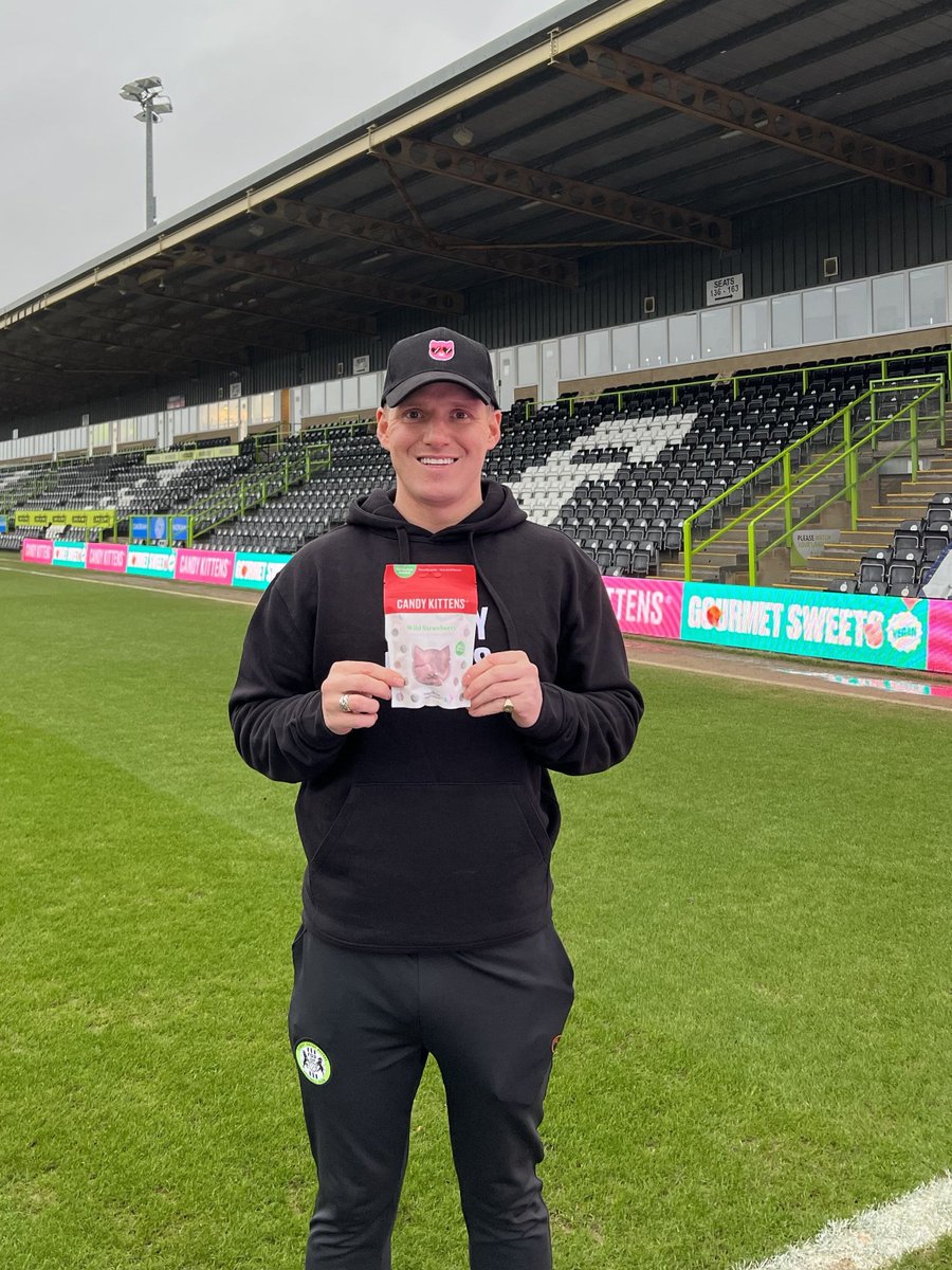 Candy Kittens tweet media