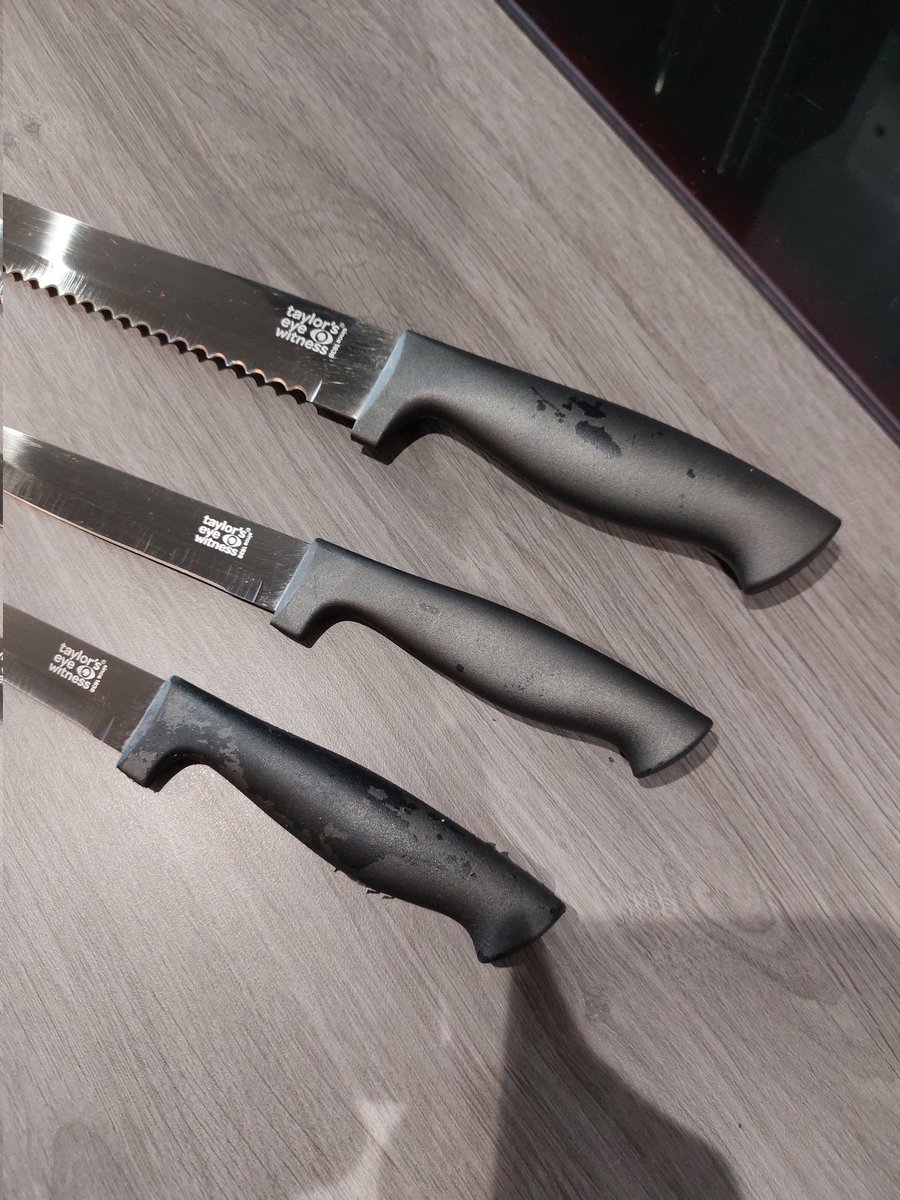 timmyjsteele's tweet photo. @TaylorEyeW I bought this set of knives less than a year ago. Never been in the dishwasher or washed with anything abrasive. However, the handles are all peeling. https://t.co/tBcdP5YDuL