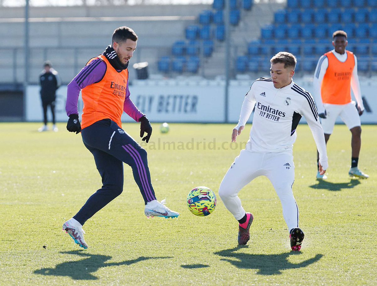theMadridZone's tweet photo. 🚨| Eden Hazard is back from injury. https://t.co/TziDZBGuy9