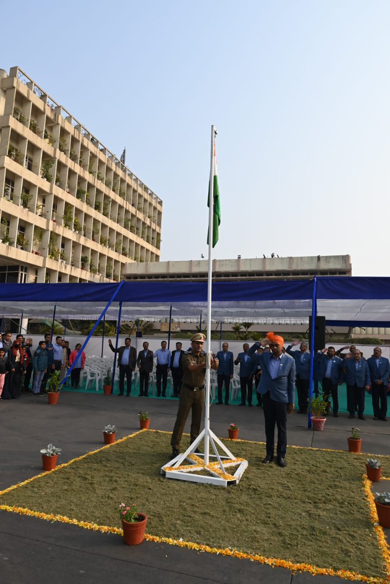 AlkaliesAnd's tweet photo. GACL celebrated the 74th Republic Day with great pride in which senior management, employees, and their families participated with great enthusiasm.
#republicDay #republicday2023 #republicdaycelebration #republicdayindia #celebrations #chemicals #chemicalindustries #alkalies https://t.co/ch2xyTHf2c