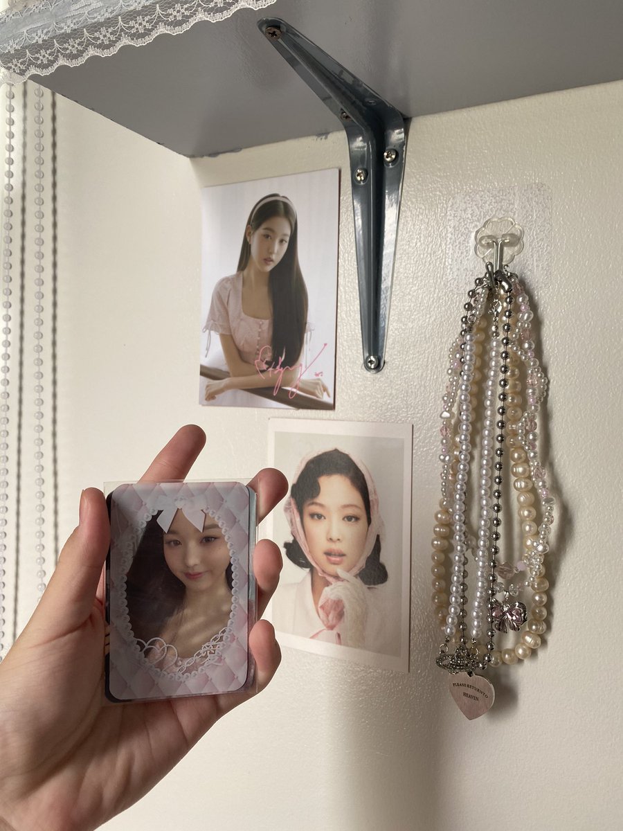 wonyricdiary's tweet photo. hello @pjmftkoo wy dicon finally  arrived to me already ! thank uu sm for the smooth transaction and for letting me have herrr ive been finder for her for a while and my dicon agenda is abt to complete <3 thx for the freebies too :) til’ our next ^^ #joyceipt https://t.co/ZcbAdMIULR