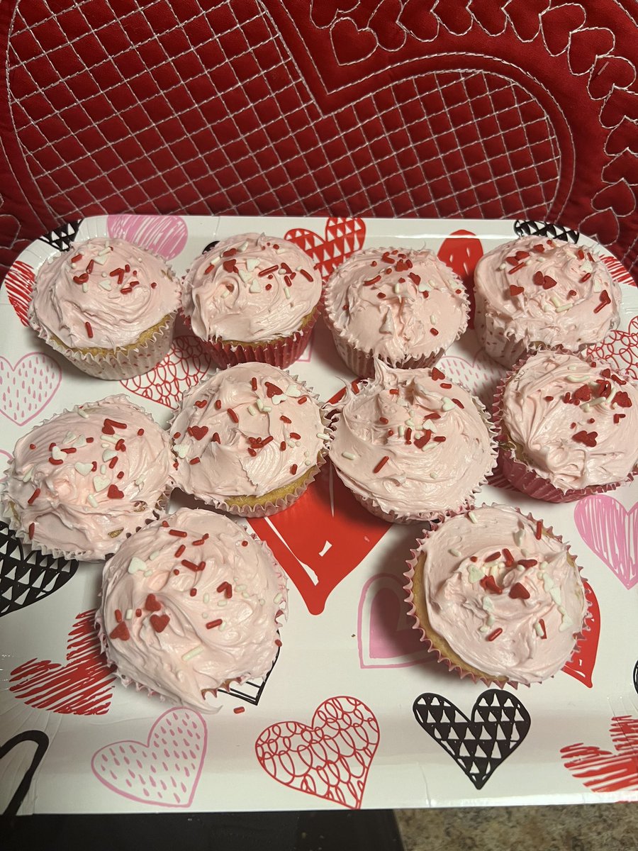 MrsCEbey's tweet photo. Place your Valentine’s Day order now! https://t.co/xt8Z0xxp4V