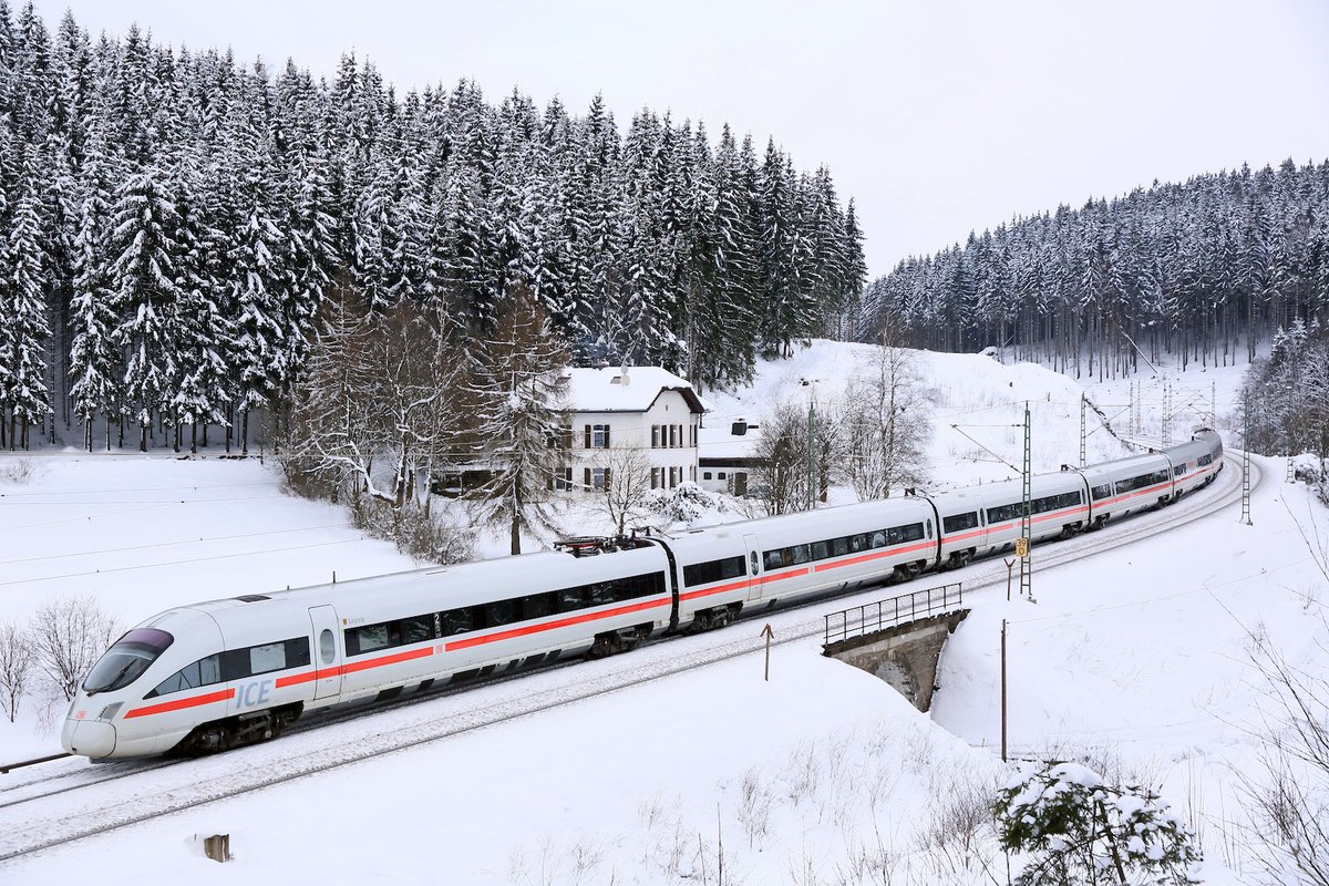 thegearloop (@thegearloop) on Twitter photo Taking the train to the ski slopes: a greener way to getting your piste fix thegearloop.com/winter-sports/… <a href="/abi_butcher/">Abi Butcher</a> Taking the train to the ski slopes: a greener way to getting your piste fix thegearloop.com/winter-sports/… <a href="/abi_butcher/">Abi Butcher</a>