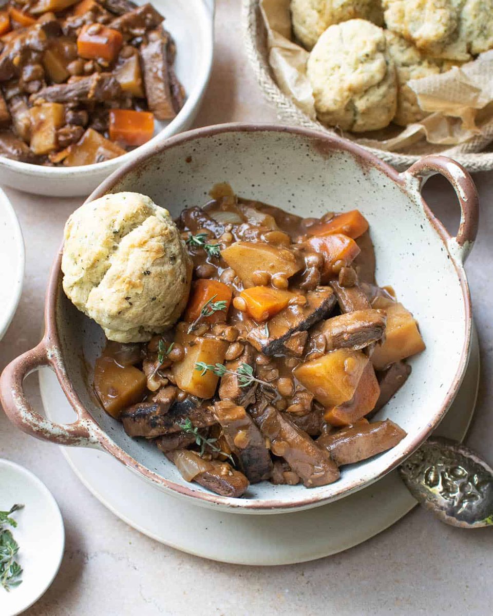 Anything can be made #vegan these days! Vegan beef stew >>> veganpunks.com/vegan-beef-ste… #Veganuary #veganuary2023