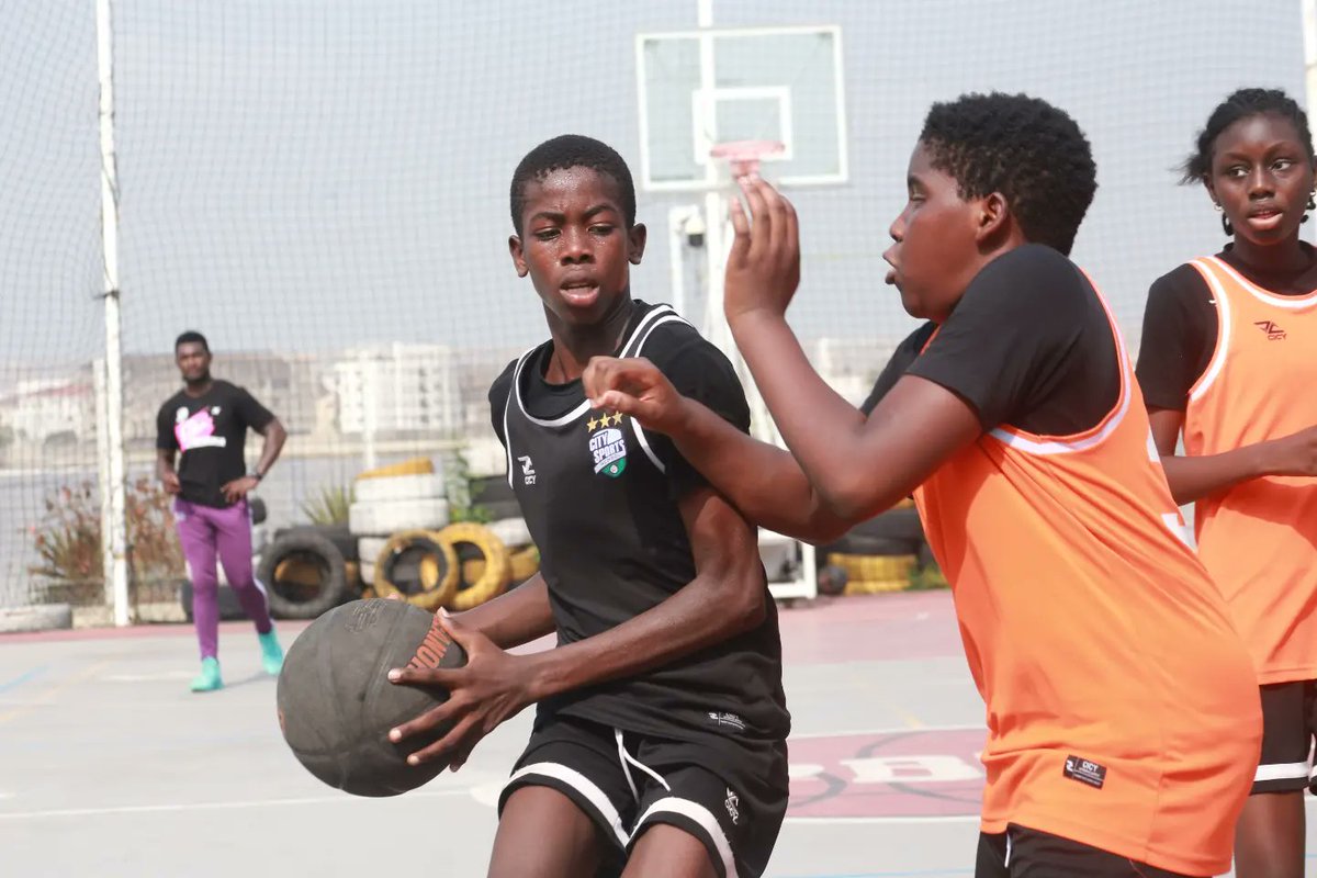 CitySportAfrica's tweet image. ball handling ✅
shooting ✅
defense ✅
tailored learning ✅ 

Registration is still ongoing. Check the link in our bio or send us a DM today

#citysportsschool #basketball #developmentprogram #kids