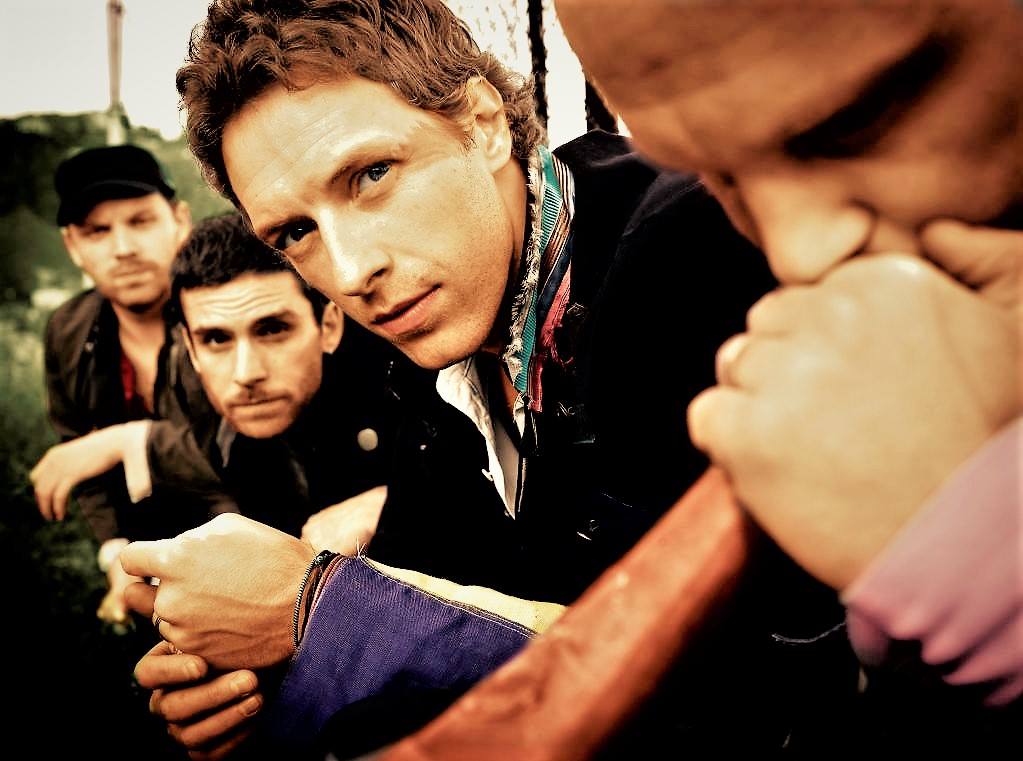 ColdplayCorner's tweet photo. .@Coldplay @ Train Station by #StephanCrasneanski (2008).
EDIT: #ColdplayCorner (One of our best work "edit"🥰) https://t.co/biakXgUIOd
