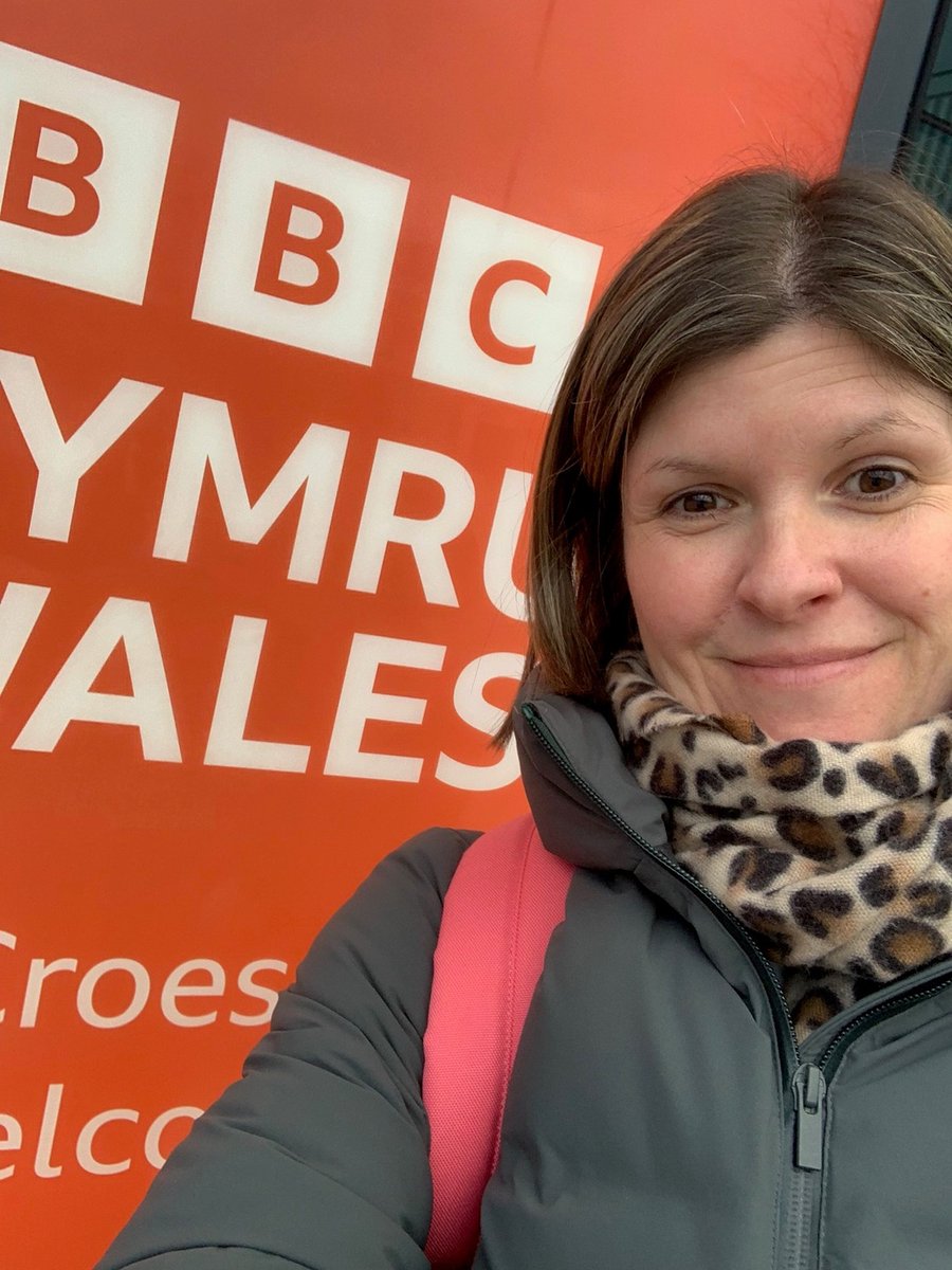 JulesRoderick's tweet image. Huge thanks to @SaxophoneLil, my incredible #fyw mentor, and @BBCNOW for hosting me at @BBCWales yesterday. Inspiring conversations and excellent cake too! @aborchestras