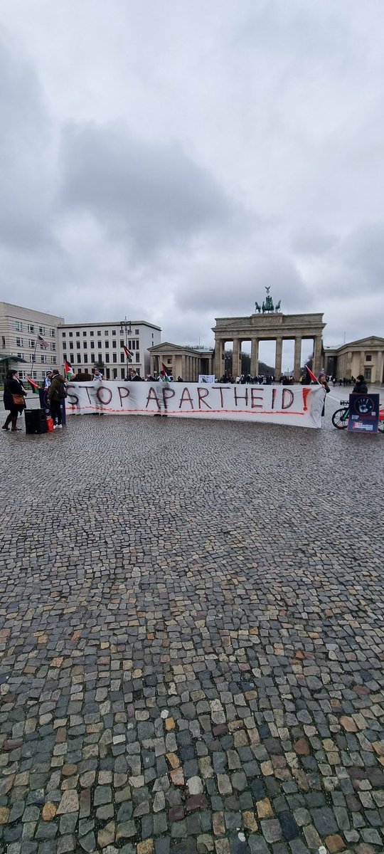 Man kann am Holocaust-Gedenktag im Zentrum von Berlin den Staat der Überlebenden der Shoa mit dem "Apartheid"-Vorwurf diffamieren. Muss man aber nicht. Es ist perfide.