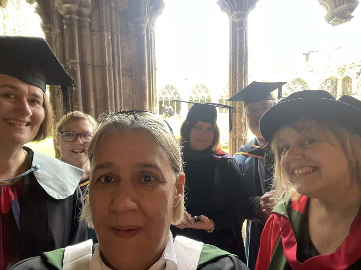 minxtheminnie's tweet photo. The gang together #cccugraduation @CCCUPrimaryEd https://t.co/WKwAFVZO2u