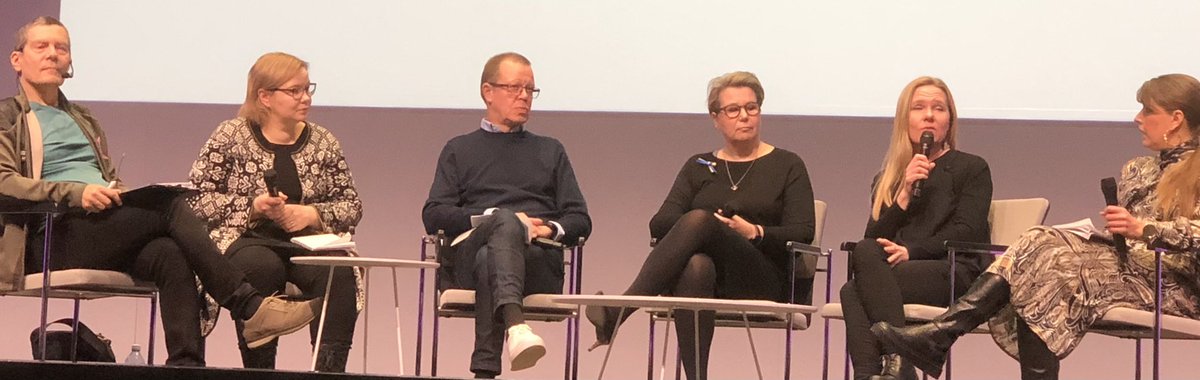 #EDUCA2023 @lapsistrategia paneelissa aihe #KaikkienLastenKoulu. Mielenkiintoista keskustelua mm. yhdenvertaisuudesta, hyvinvoinnista, oppimistuloksista, suorituspaineesta, viihtymisestä, osallisuudesta, yhteisöllisyydestä, turvallisuudesta. #KaikkienLastenSuomi #LapsenOikeudet