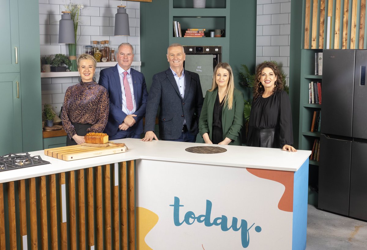 Great to catch up with the @RTEToday Show team in the studio, don't forget to tune in today at 4:50pm where @eunicepower will make a classic Italian dish that will impress any guest. Food on Friday brought to you by Belling.

#Belling #foodonfriday #rte #italianrecipe #recipes