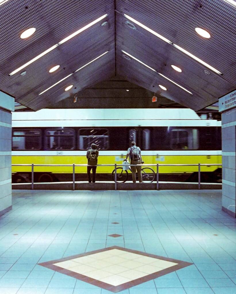 Dallas Subway.

Minolta SRT101 | Cinestill 800T

#fujifilm #StreetPhotography  #BelieveInFilm #FilmIsNotDead #FilmFriday #UrbanPhotography #Photography #FilmPhotography #CineStill800T #CineStill #MinoltaPhotography #MinoltaSRT101
#storyofthestreet #gameo… instagr.am/p/Cn6tZEeOfEN/