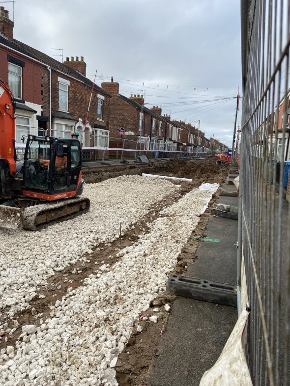 LivingWithH2O's tweet photo. Breaking ground on Hulls 1st permeable road.
We are truly a city embracing water and building resilience for the future.
#floodaware
#partnerships 
#resilience
#suds https://t.co/fh0L0nkTlg