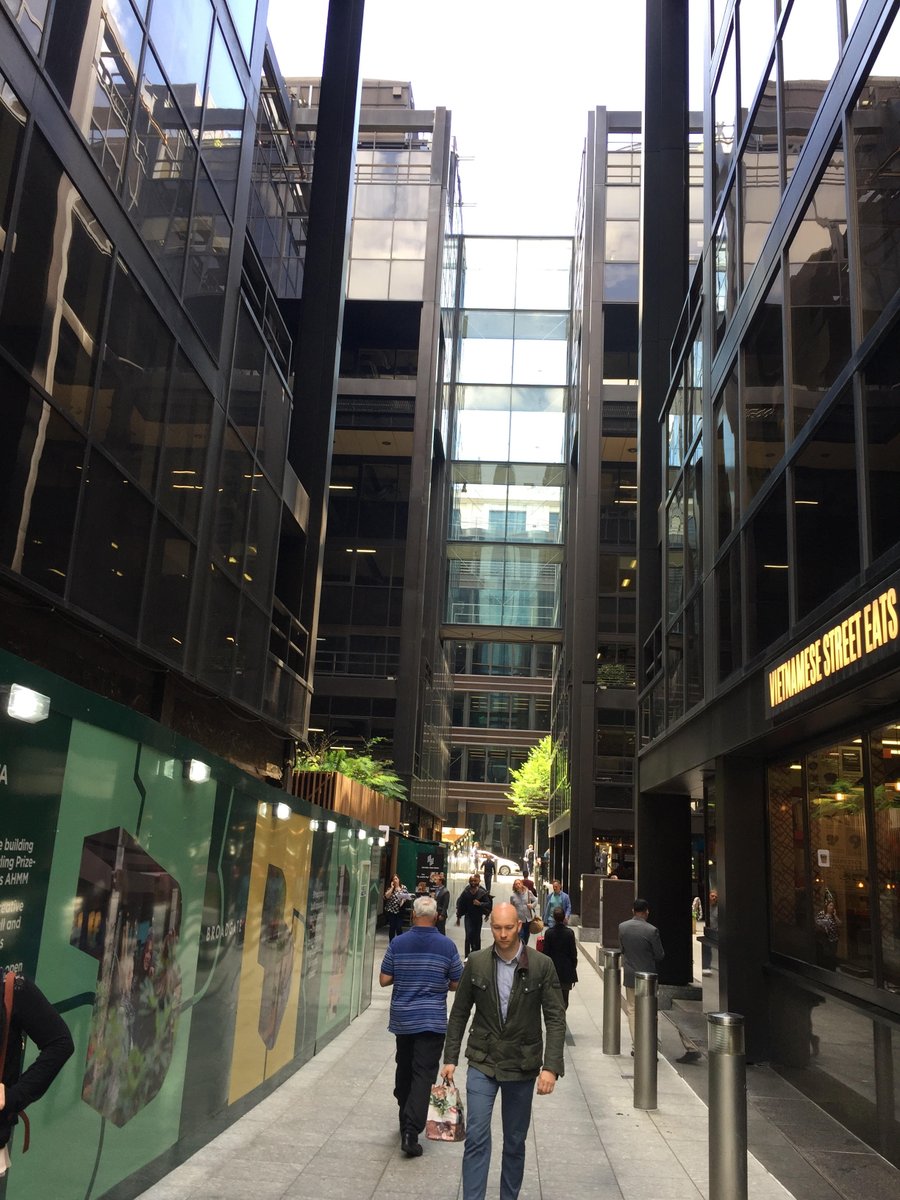 'Hackney History' talk at <a href="/ArchivesHackney/">Hackney Archives</a>
Tue 28 Feb, 18.30-19.30

Serious Money and Hackney: Urban explorer Caroline Knowles explores how finance has taken up residence in Hackney &amp; Shoreditch. What does this mean for those who live there?

eventbrite.co.uk/e/serious-mone…

<a href="/urbanmorph/">Caroline Knowles</a>