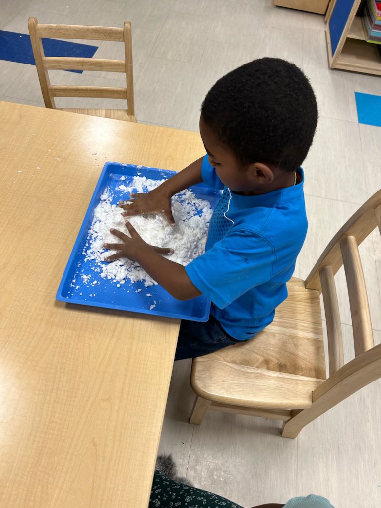 RCSDsch22's tweet photo. Preschool can be messy at times, but we learn best that way! Students in Ms. Asenato’s Preschool class created their own snow for small group! ❄️❄️ https://t.co/25eKJ6NpX3