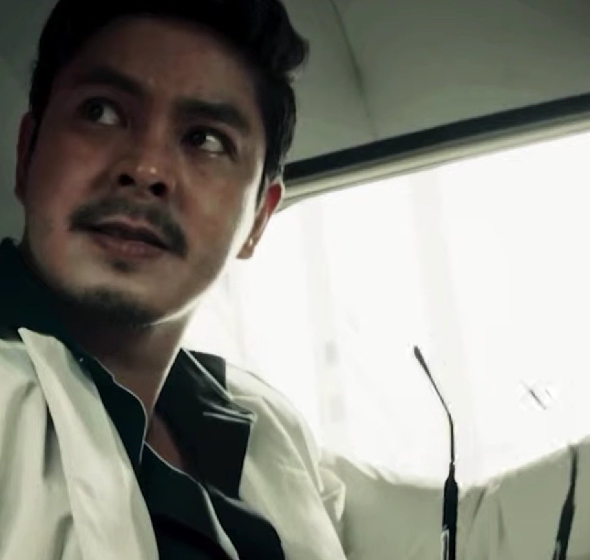 TrashyyRBLX's tweet photo. Mula sa kanyang kabutihan sa Ang Probinsyano, magiging criminal na si Coco Martin sa Batang Quiapo! https://t.co/YJO6oRFdZL