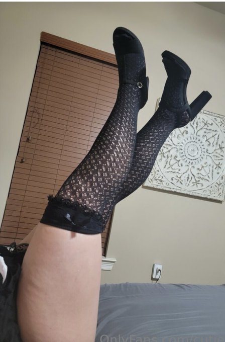 Hey boys!!  I hope you&rsquo;re enjoying fishnet Friday so far.  Would y&rsquo;all like to feel them wrapped around<a href="/tag/onlyfans"class="tags"><span>#onlyfans</span></a>