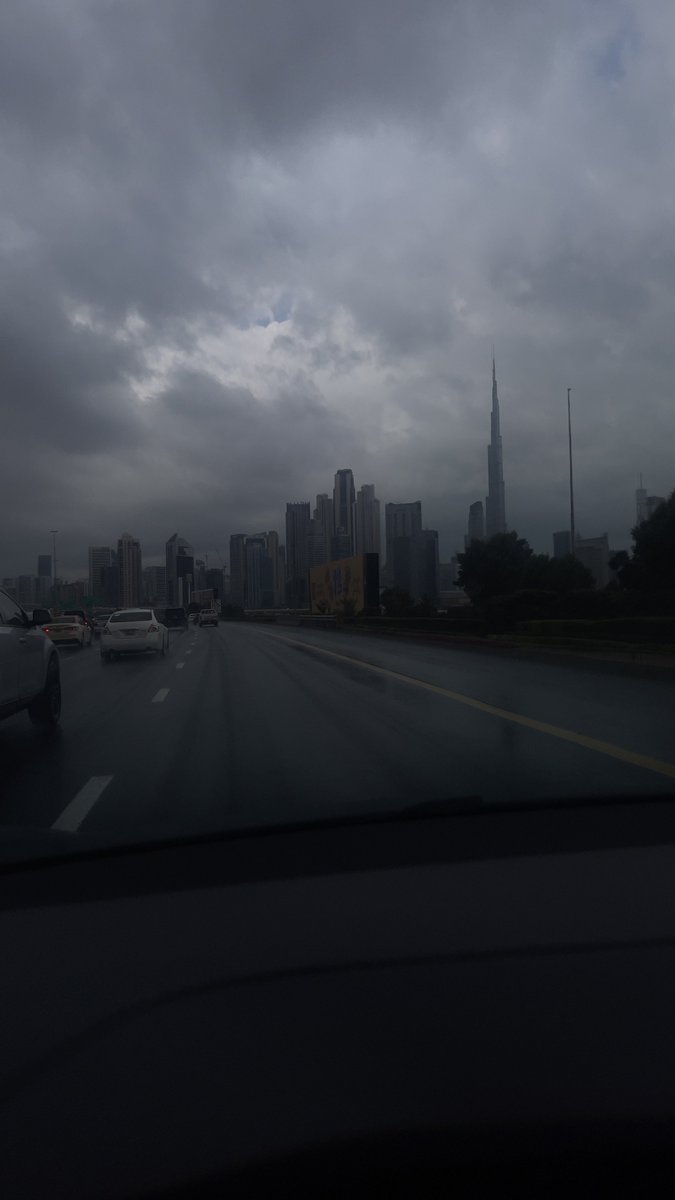Salsh7i's tweet photo. 🌧️☁️ https://t.co/dPBipOETyY
